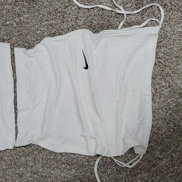 Swoosh check mark
Two-piece summer skirt set - Picture 5 of 6